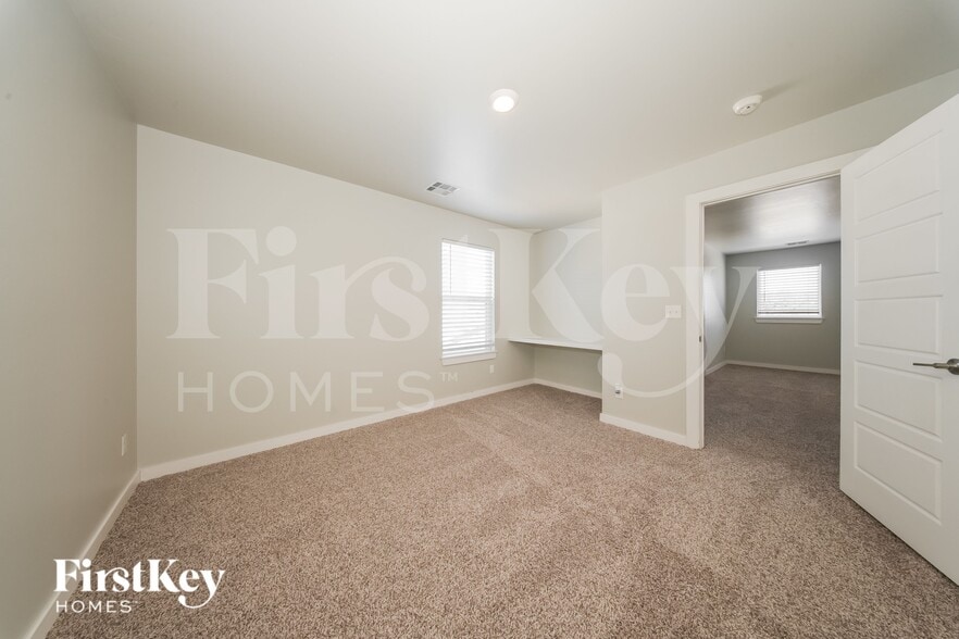 Building Photo - 504 NW 183rd St