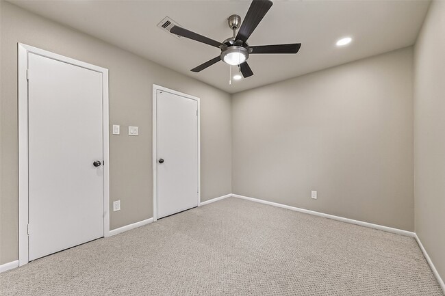 Building Photo - 6649 De Moss Dr