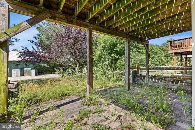 Building Photo - 22 Crenshaw Ct