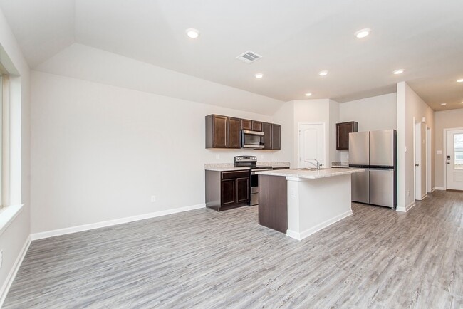 Building Photo - 18350 Fox Hollow Loop