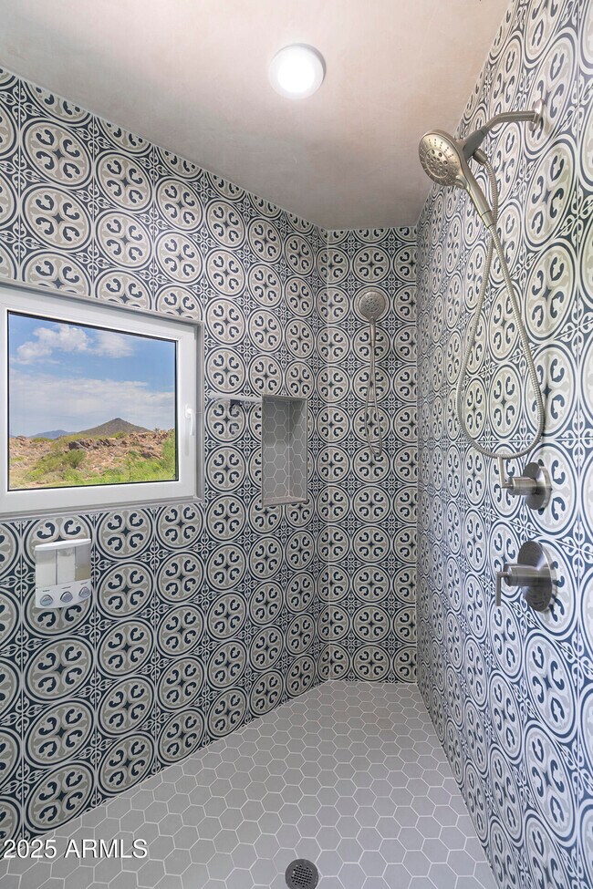 Building Photo - 10420 E Morning Vista Ln