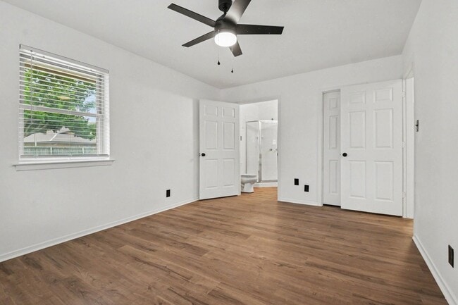 Building Photo - 3407 Tipps Dr