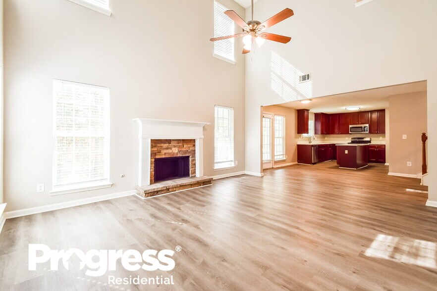 Building Photo - 6640 Delaware Bend