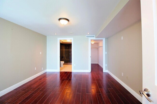 Building Photo - 1360 S Ocean Blvd