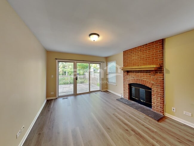 Building Photo - 2387 N Lancaster Ln