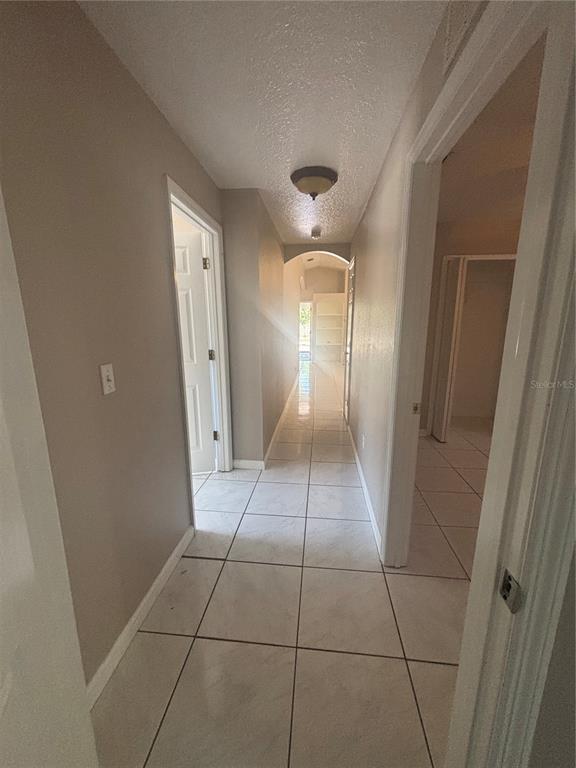 Building Photo - 510 S Cedar Ave