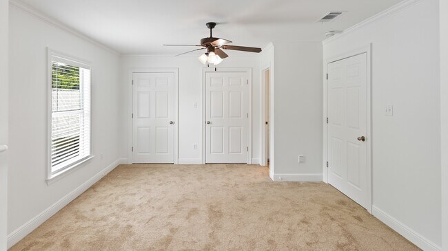 Building Photo - 4161 Emily Dr