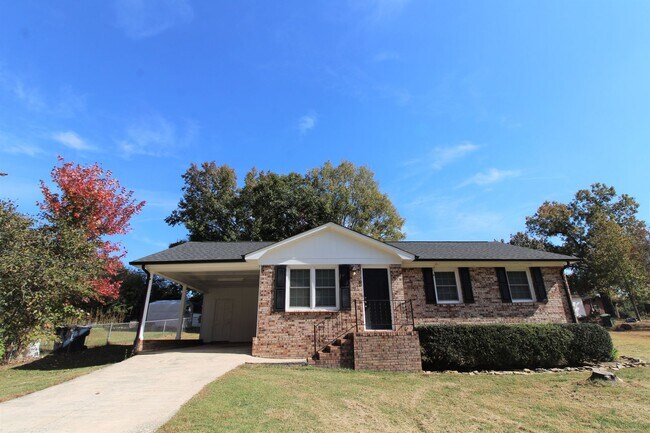 Building Photo - (Coming Soon) Cute 3 bedroom Brick Ranch in Unionville!