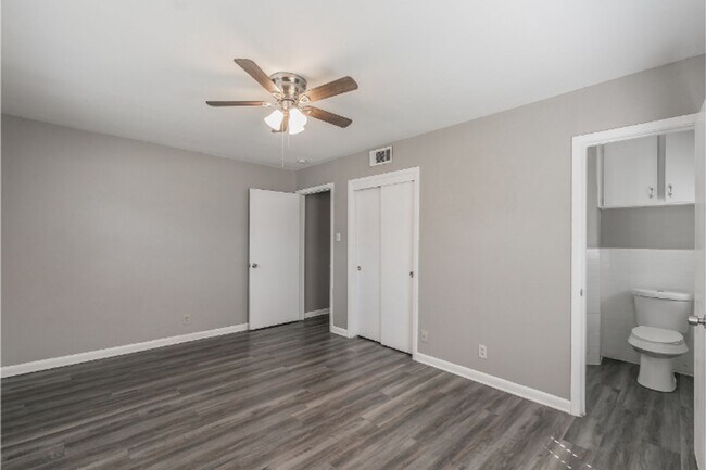 Building Photo - 7513 Maple Dr