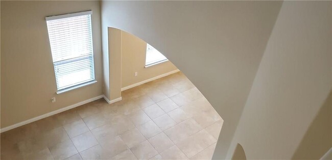 Building Photo - 16405 Pienza Dr