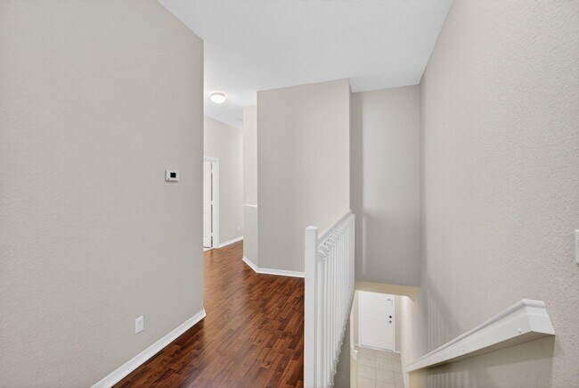 Building Photo - 4991 Bonsai Cir