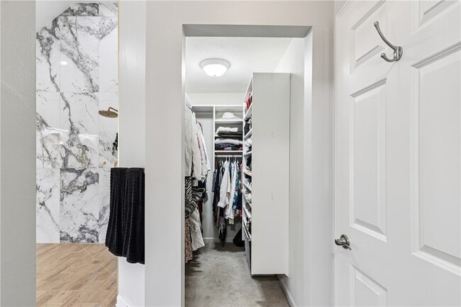 Building Photo - 403 Worth Ct