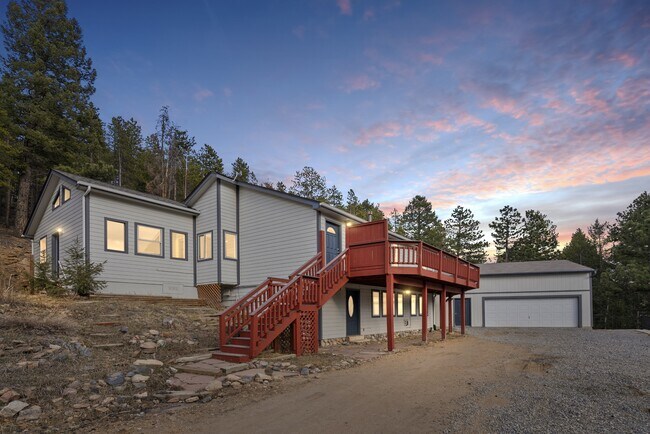 Building Photo - 8892 Martin Ln