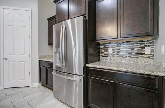 Building Photo - 4617 E Walter Way