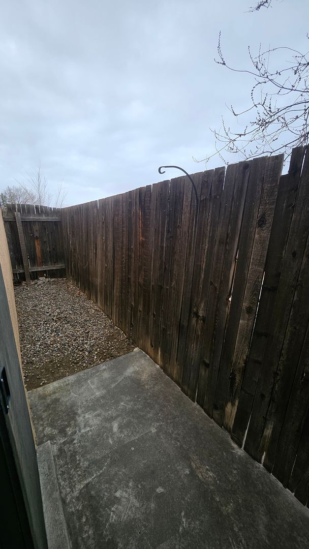 Building Photo - Martha Street NE-2208