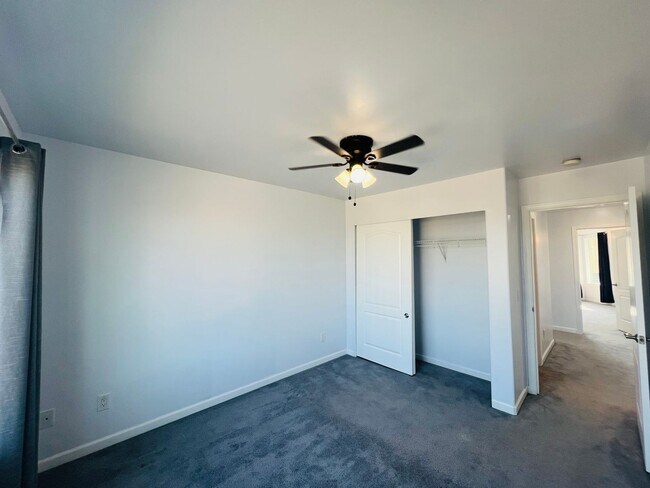 Building Photo - 4 Bedroom 2.5 Bathroom Home w/ Garage In Ferndale!