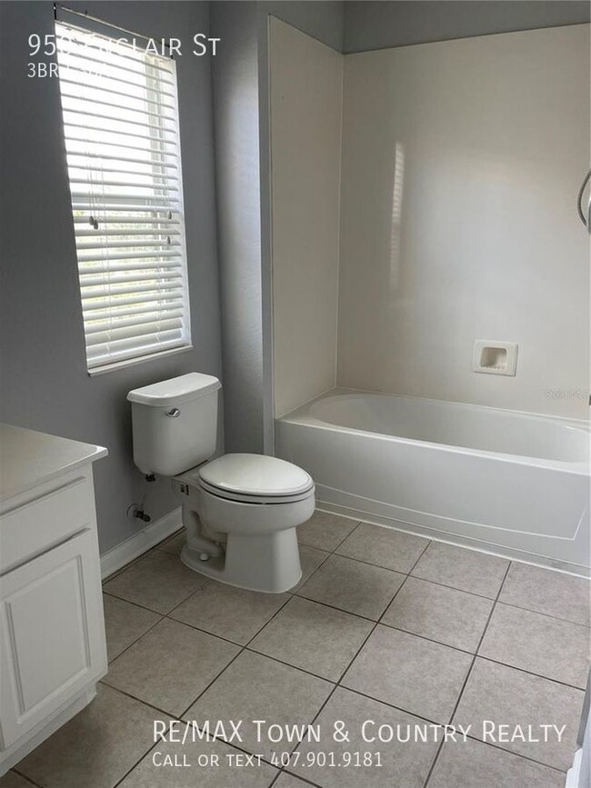 Building Photo - Spring Isle Townhome for Rent