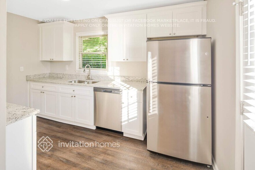 Building Photo - 10645 Stonewall Rd