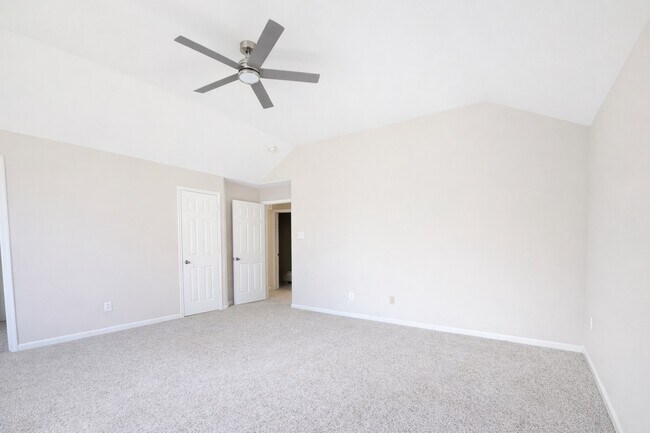 Building Photo - 13952 Buckskin Dr