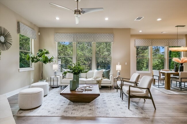Building Photo - Lovely Hillside Condo on 2222