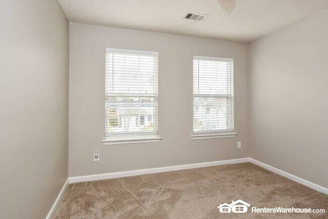 Building Photo - Beautiful Two Story in South Fulton