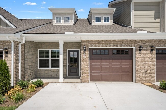 Primary Photo - Park Place Townhome!