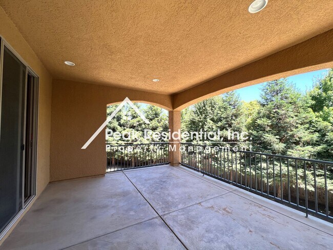 Building Photo - Spacious Anatolia 6bd/3.5ba Home with 5 Car Garage