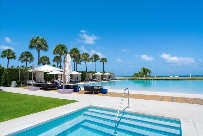 Building Photo - 360 Ocean Dr