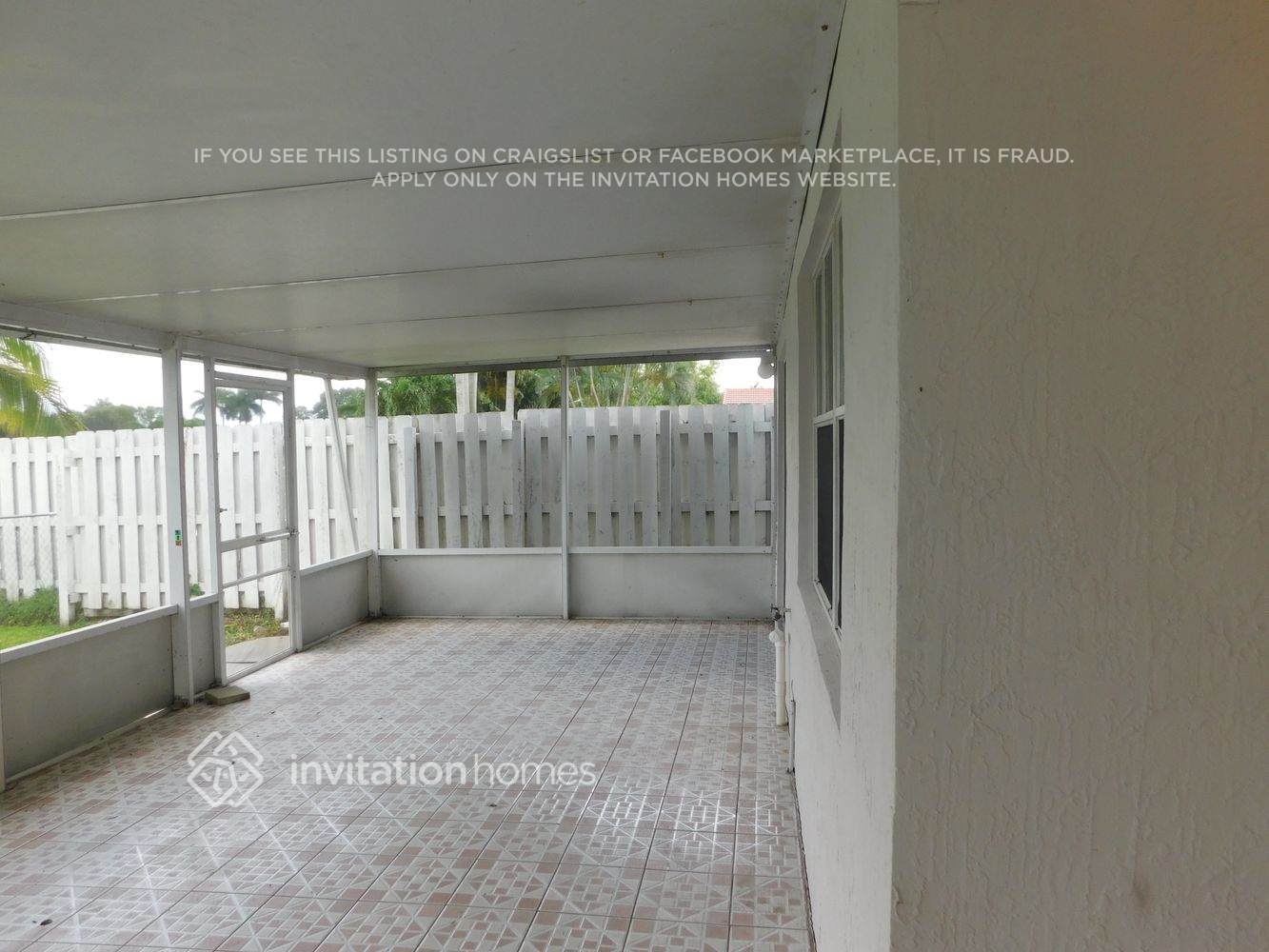 Building Photo - 4400 SW 82nd Way