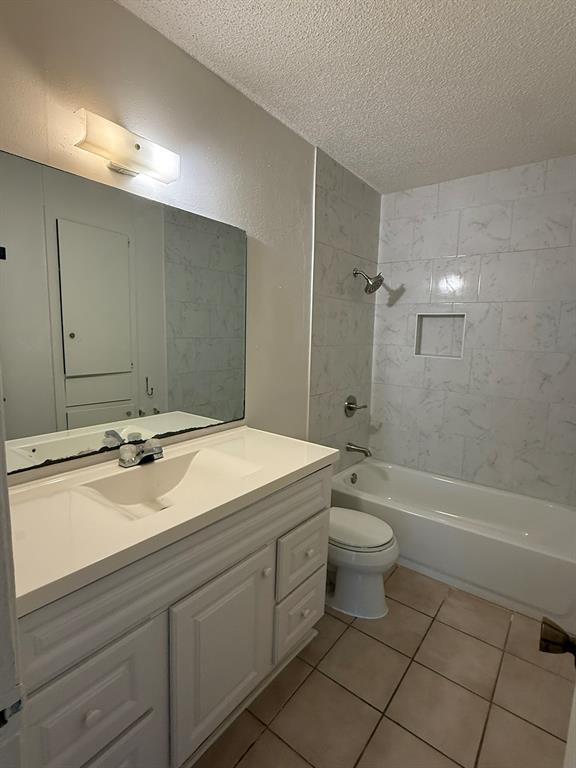 Building Photo - 3405 Willowrun Cove