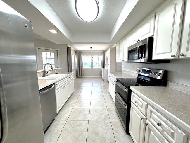 Building Photo - 73 Santarem Cir