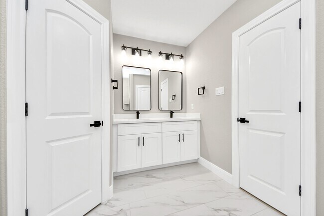 Building Photo - 7815 Joy St