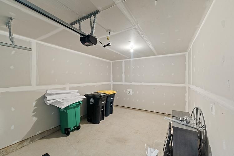 Building Photo - 16601 Anegada Dr