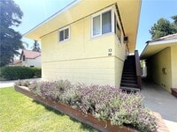 Building Photo - 12 W Cypress Ave