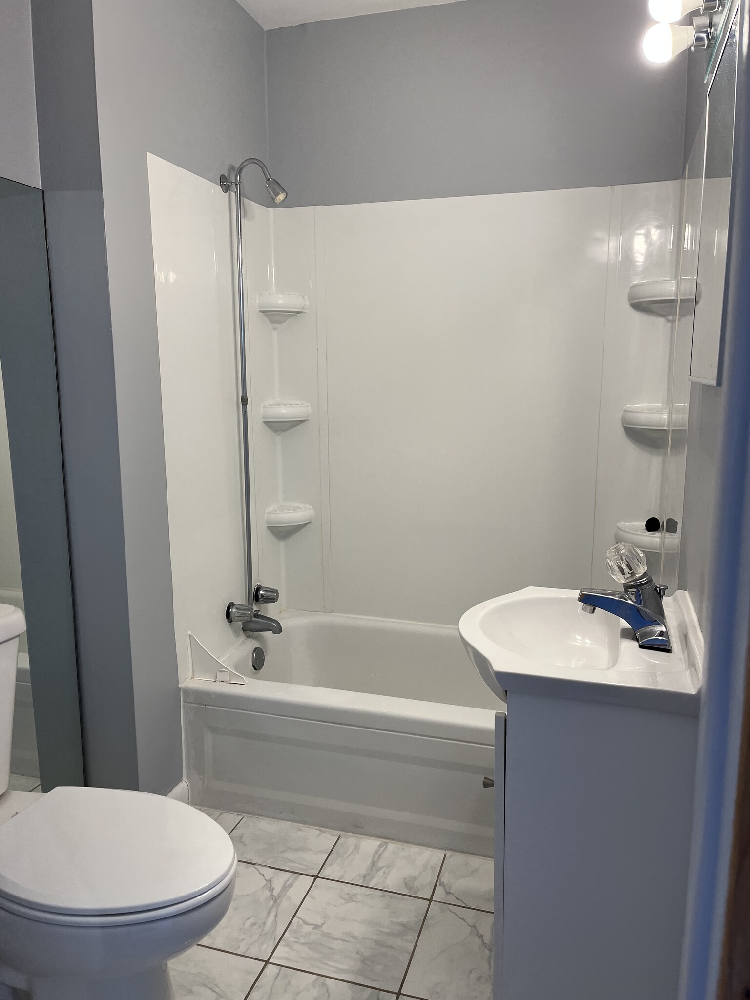 Bathroom - 138 N 31st Ave