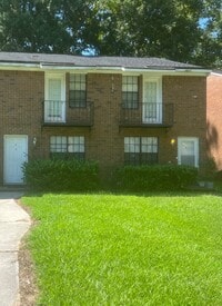 Building Photo - 111 Timber Ln