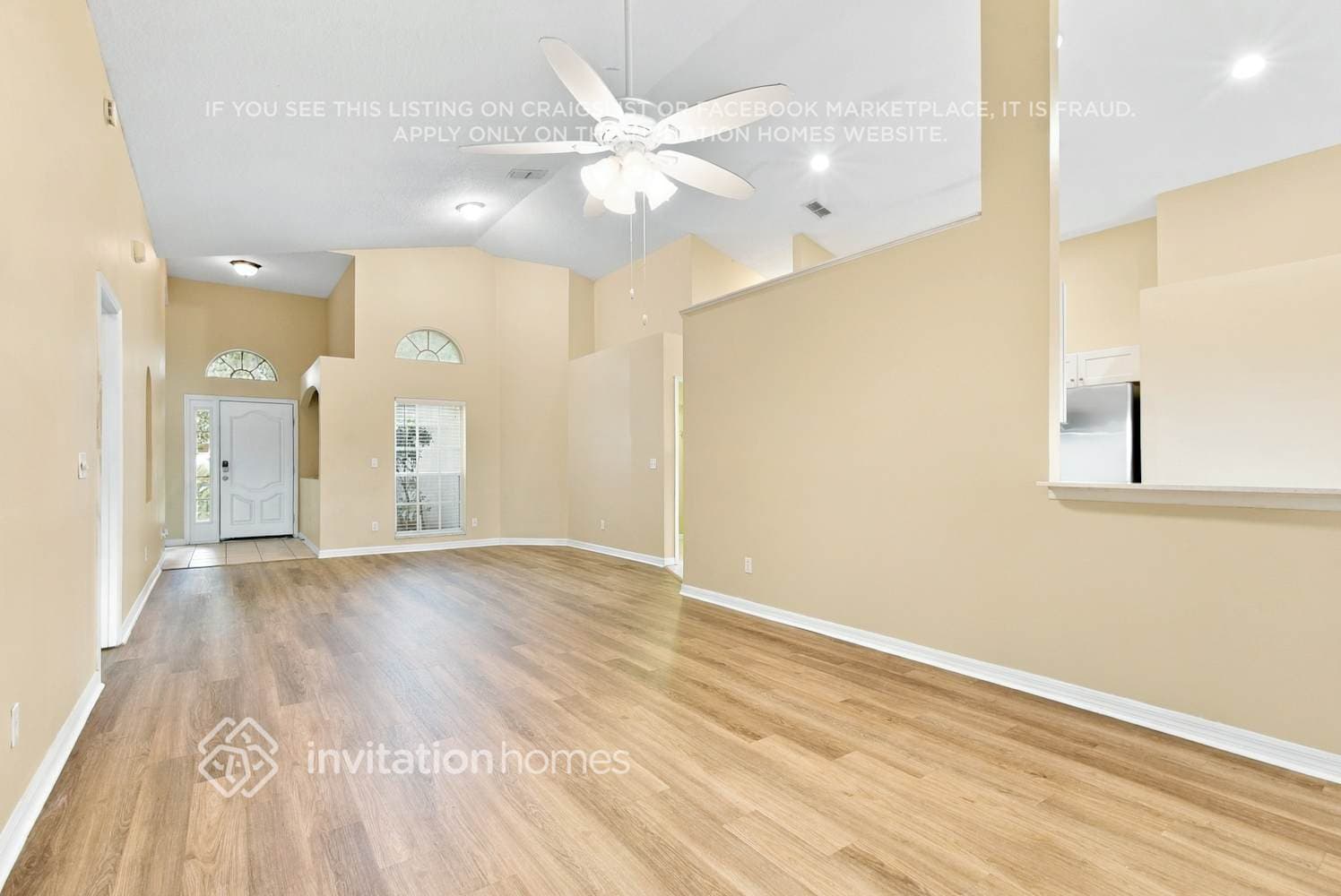 Building Photo - 300 Balogh Pl