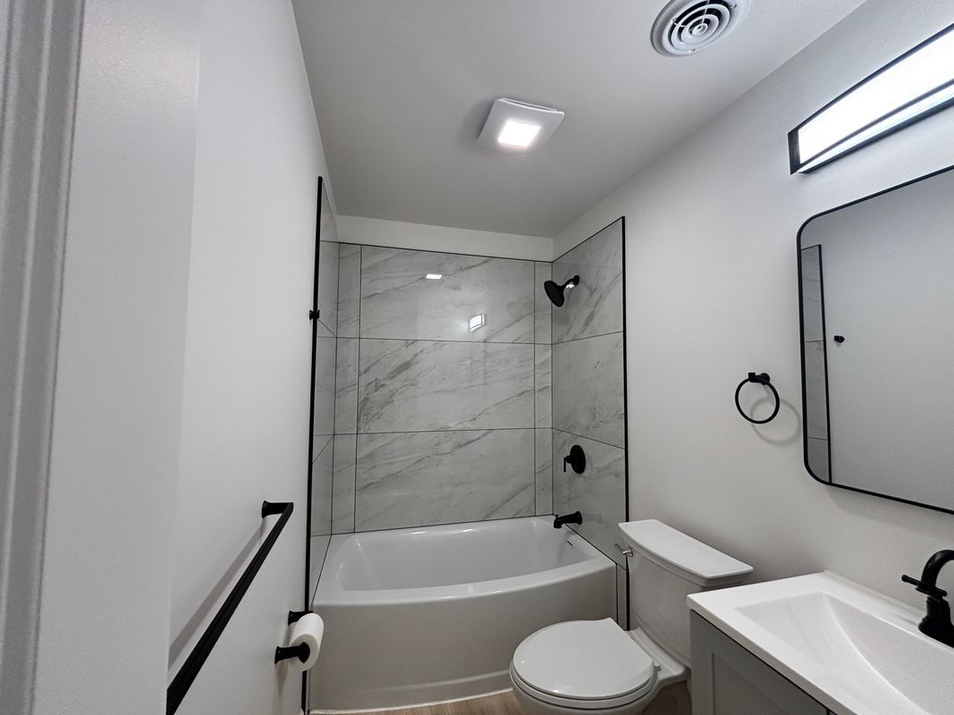 Building Photo - 35140 School St