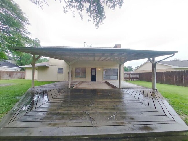 Building Photo - 14811 Cypress Ridge Dr