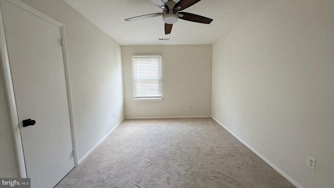 Building Photo - 18610 Phoebe Way
