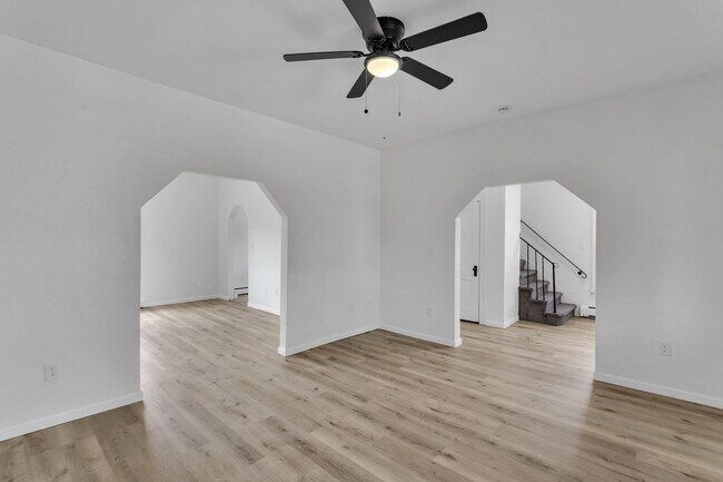 Building Photo - 1002 Fordham Ave
