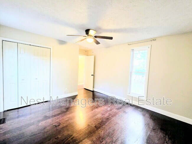 Building Photo - 1808 Bryn Mawr Dr