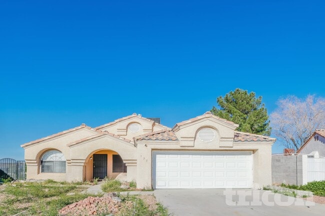 Building Photo - 938 Chaps Cir