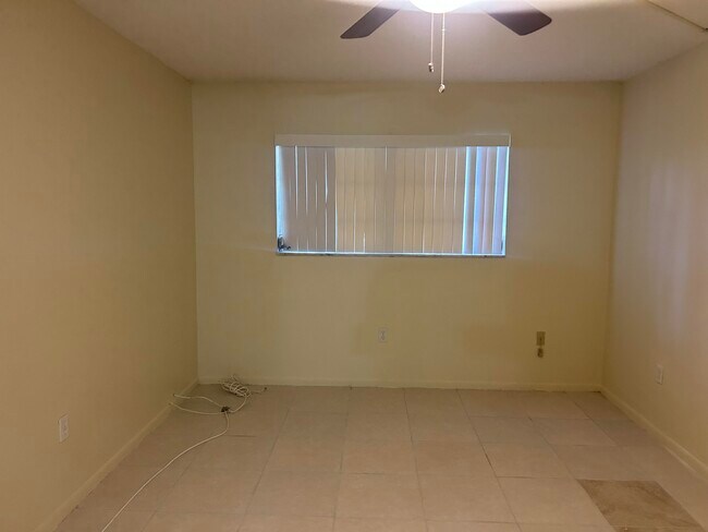 Building Photo - 2451 NW 41st Ave
