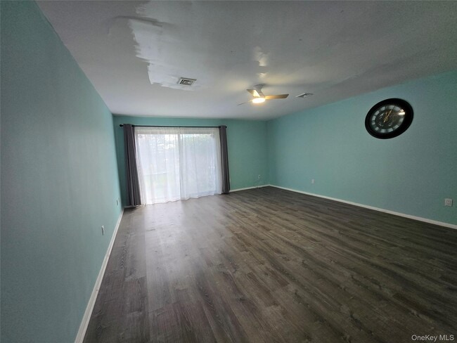 Building Photo - 184 Deer Ct Dr