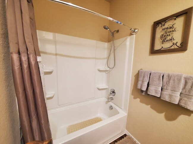 Building Photo - 3014 Del Mar Way