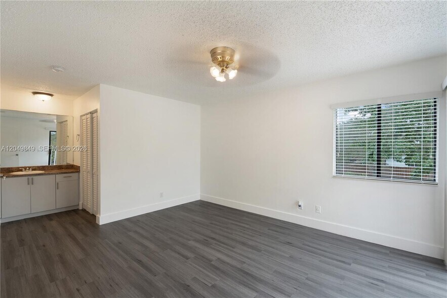 Building Photo - 9587 SW 148th Avenue Cir S
