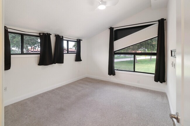Building Photo - 9713 Boca Gardens Pkwy