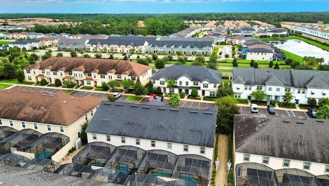 Building Photo - 1552 Carey Palm Cir