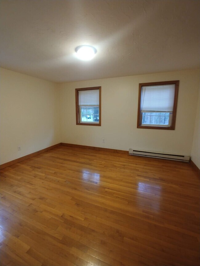 Building Photo - 74 S Washington St